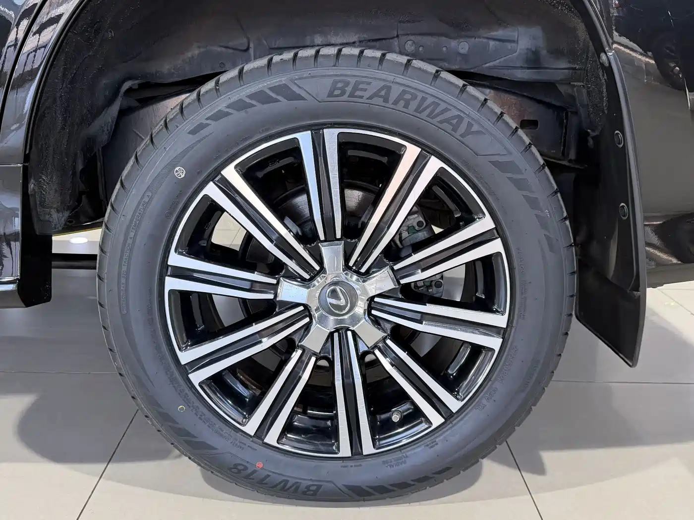 Lexus LX 2017 570 Prestige Luxury фото 7