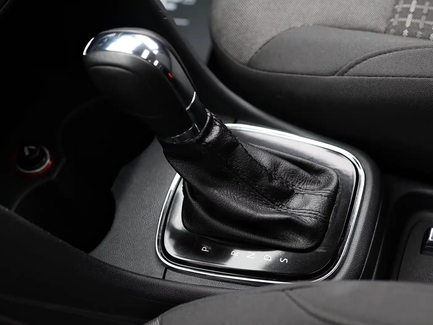 Volkswagen Polo 2016 1.6L Automatic Comfort фото 16