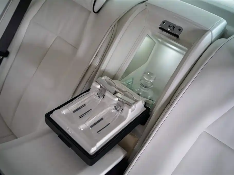 Фото 19 - Rolls-Royce Phantom