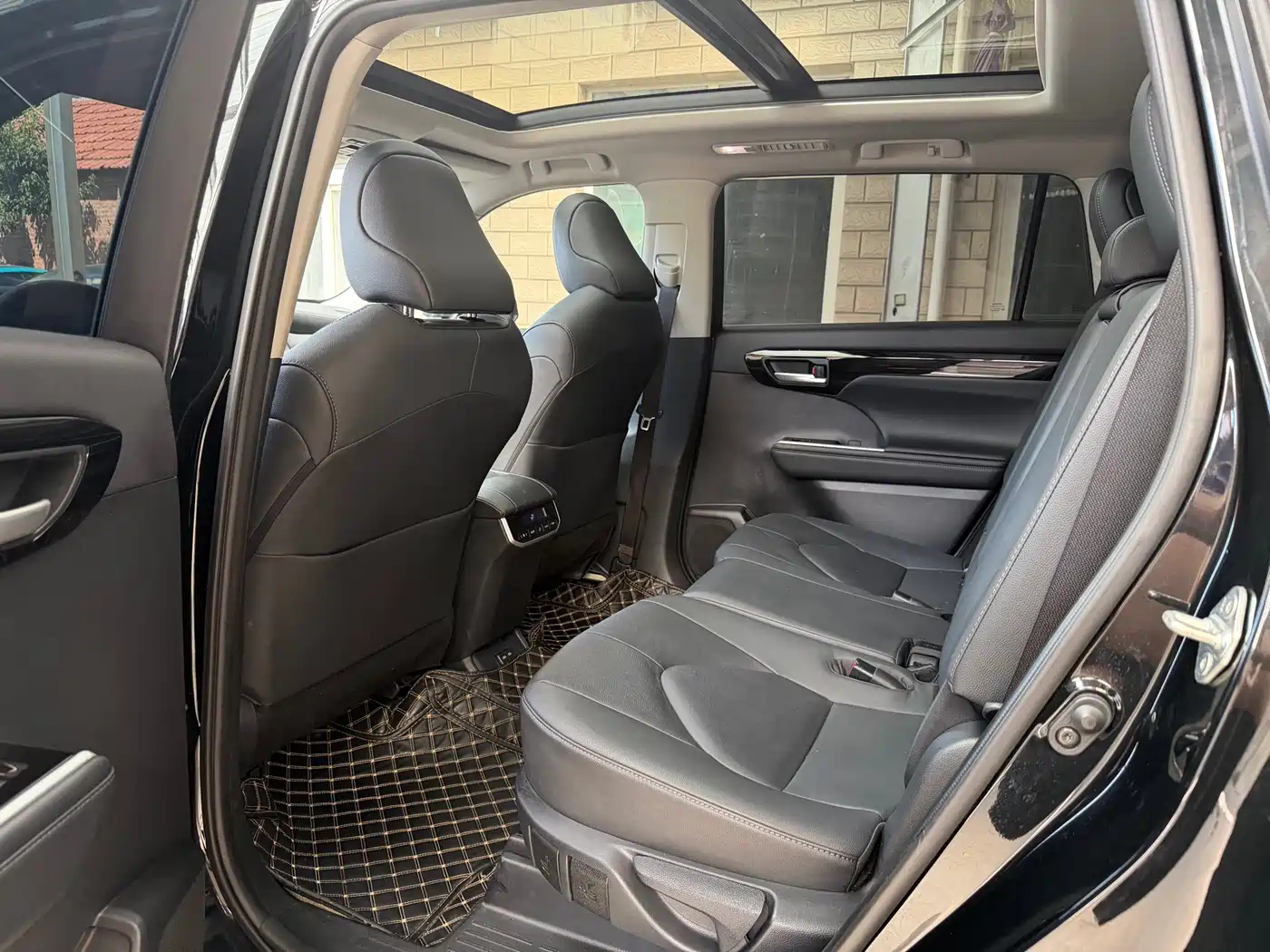 Toyota Highlander 2022 380T 4WD Premium 7-Seater фото 12