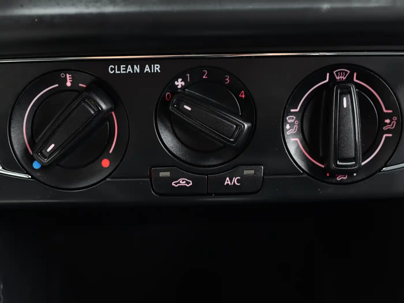 Volkswagen Polo 2016 1.6L Automatic Comfort фото 14
