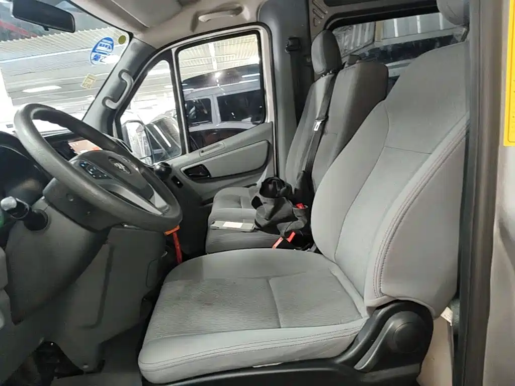 Foton Tuyano 2024 2023 Lucky Elephant Multi-purpose 2.0T Manual Long Wheelbase Medium Roof Single Rear Tire 5/6/7/9-seater