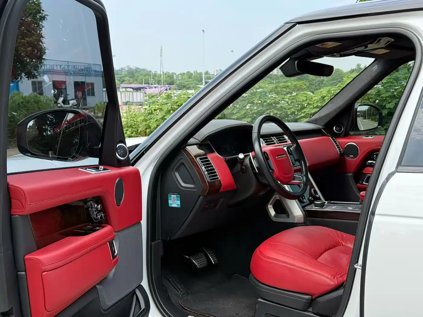 Land Rover Range Rover 2020 3.0 L6 Supreme Creation Extended Version фото 3