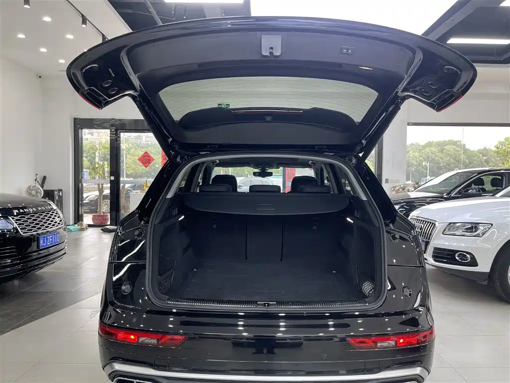 Audi Q5L 2022 40T RS Kit Racing Speed Edition фото 11