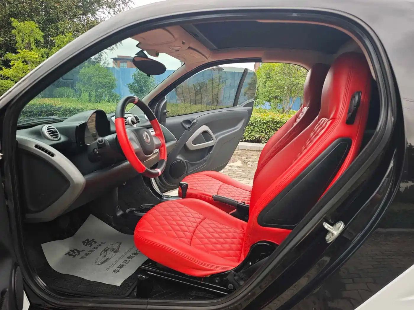 smart fortwo 2013 2012 1.0 MHD Hardtop Standard