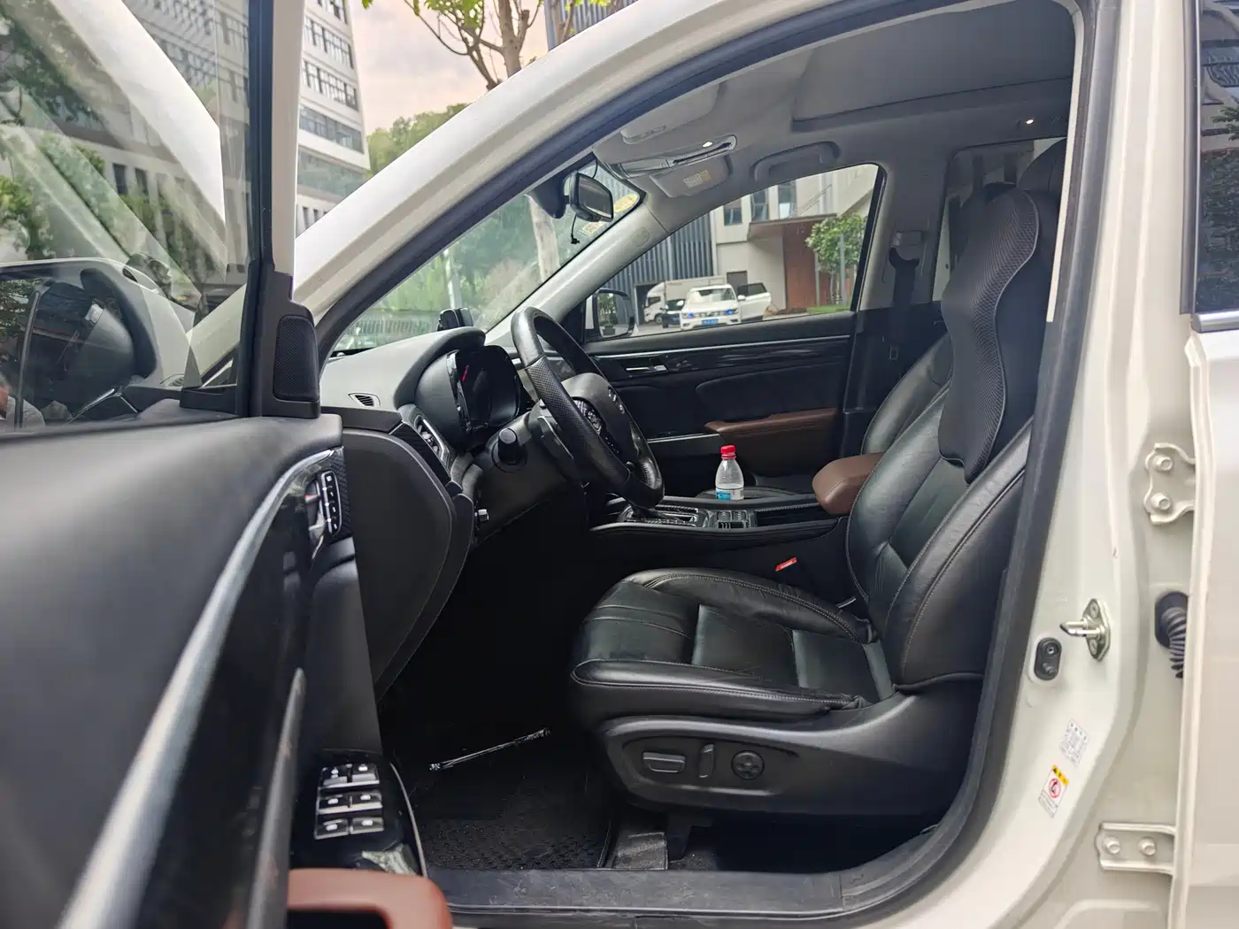 GAC Trumpchi Trumpchi GS7 2017 320T 2WD Luxury Smart Connect фото 4