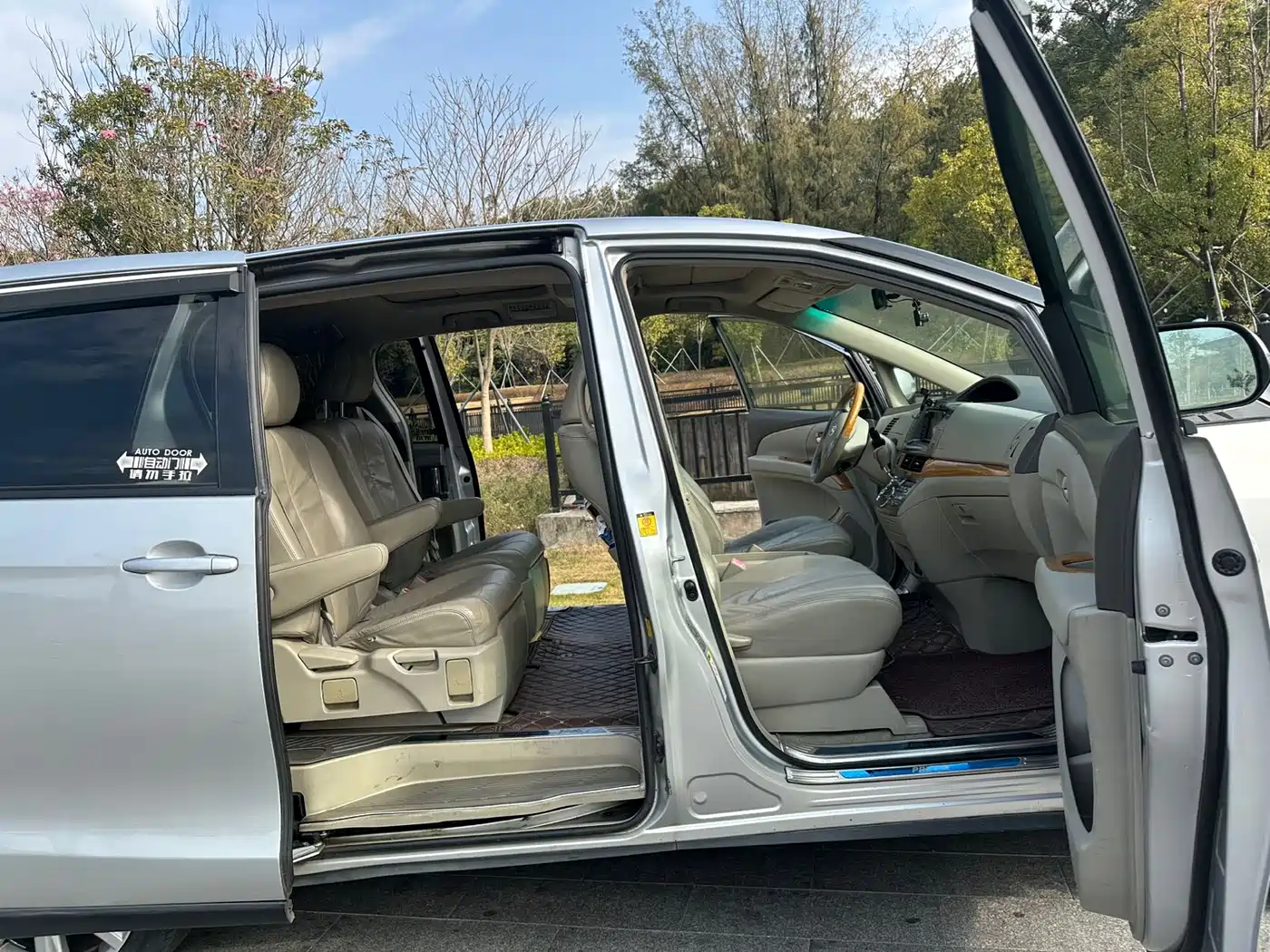 Toyota Previa 2006 Model 2.4L 7-Seater Luxury Edition фото 5