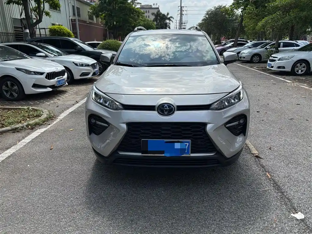 Toyota Wildlander 2022 Hybrid 2.5L E-CVT FWD Luxury Edition фото 2