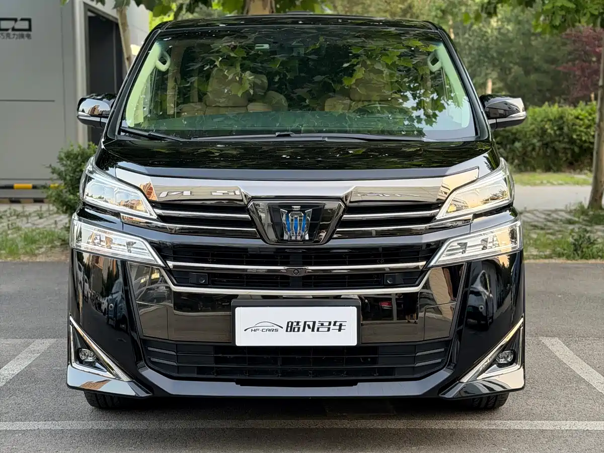 Toyota Vellfire 2023 Crown Hybrid 2.5L HV Premium фото 2