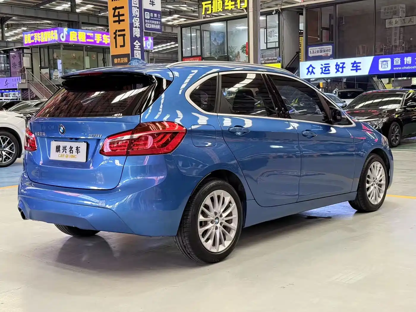 BMW 2 Series Touring 2018 218i Luxury Line фото 6