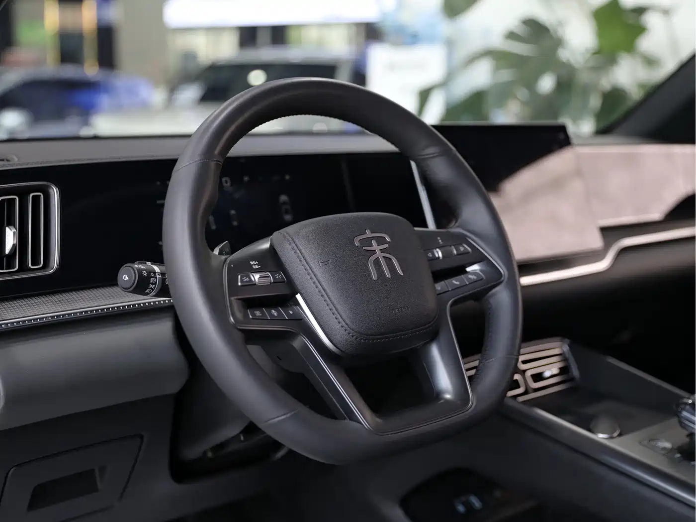 BYD Song Pro New Energy 2025 2nd Generation Smart Drive Edition DM-i 75KM Leading Type фото 7