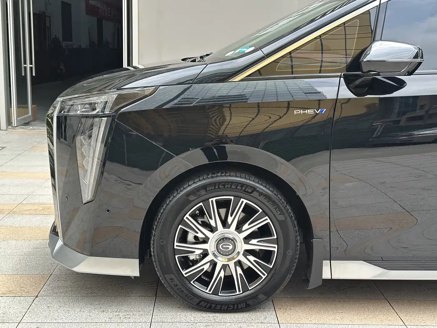 GAC Trumpchi Trumpchi E9 2025 E9 Ultra Fast Charging Master фото 19