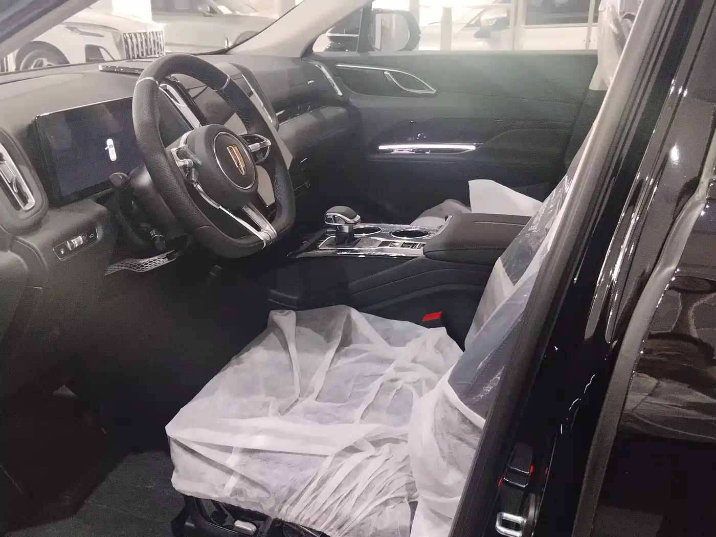 Hongqi HS3 PHEV 2025 125km Jingwei PLUS 2 Million Commemorative Edition фото 4
