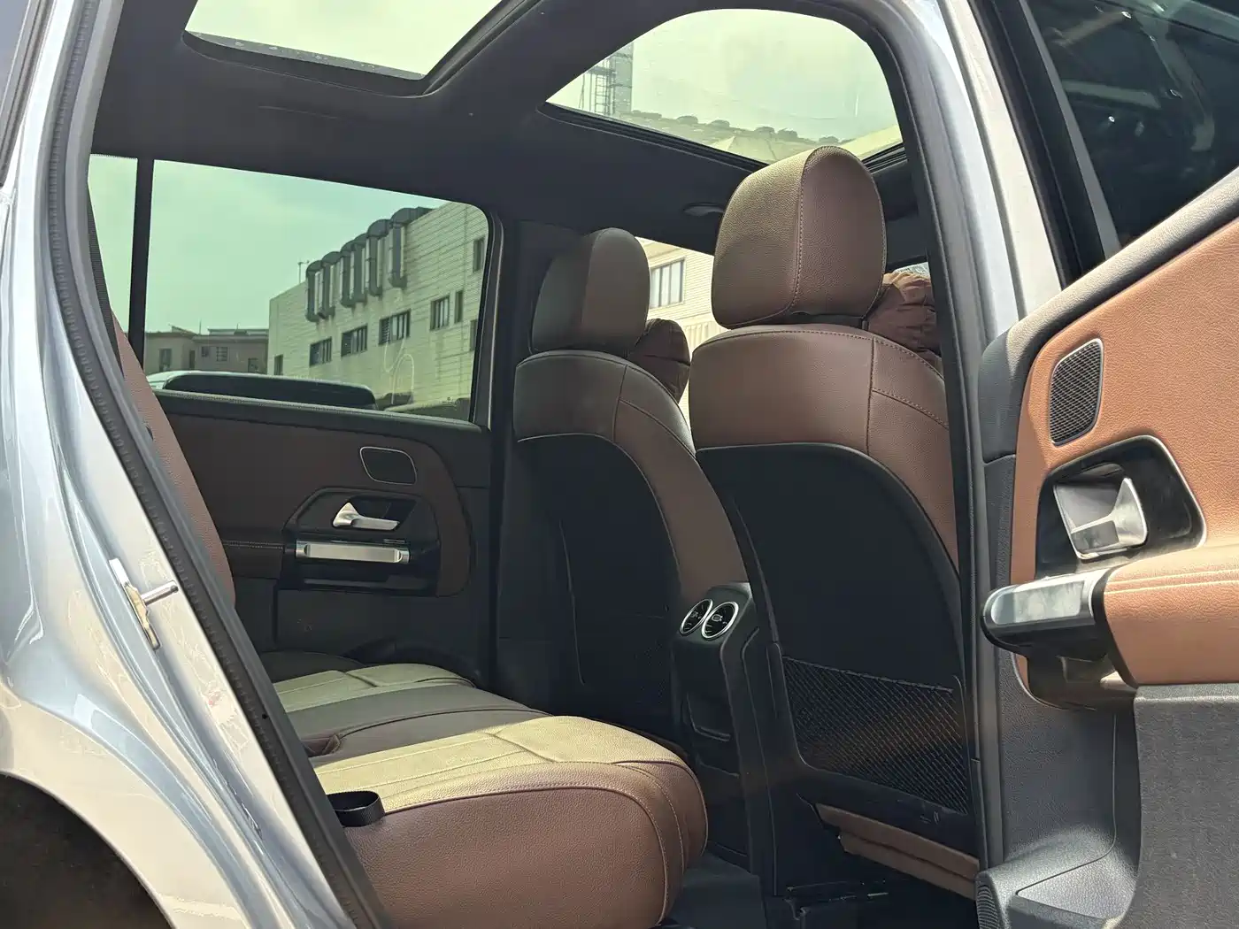 Mercedes-Benz GLB 2024 Facelift GLB 220 4MATIC фото 8