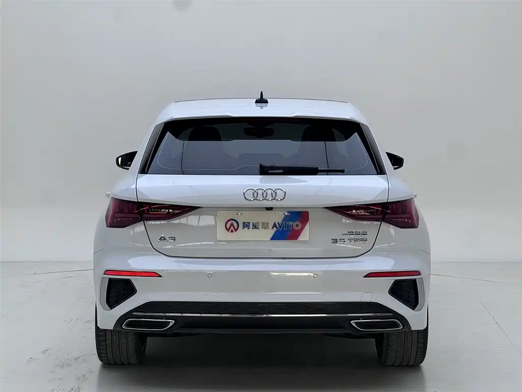 Audi A3 2023 Facelift Sportback 35 TFSI Luxury Sport фото 6