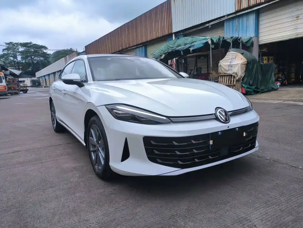Volkswagen Lamando 2026 2025 Model Lamando L 1.5T Base Version