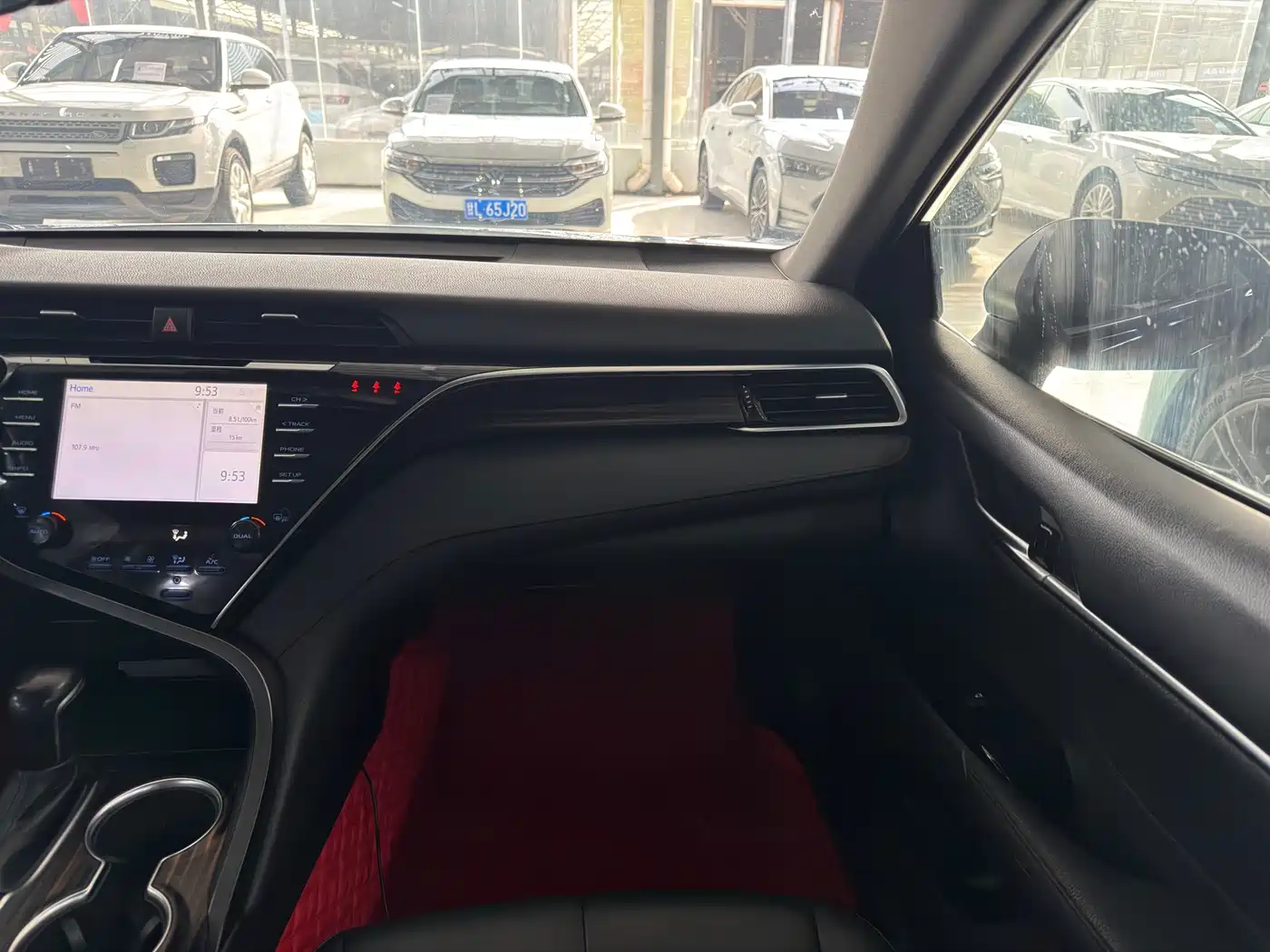 Toyota Camry 2018 2.5G Luxury Edition фото 10