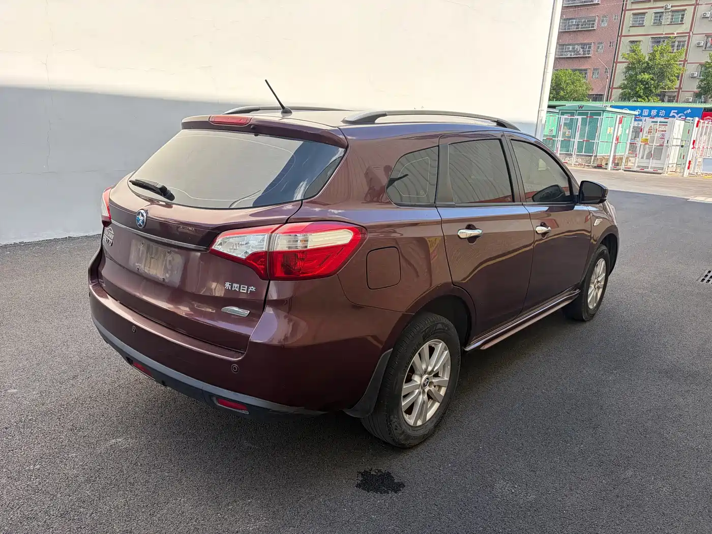 Venucia T70 2015 2015 2.0L CVT Ruixing Edition