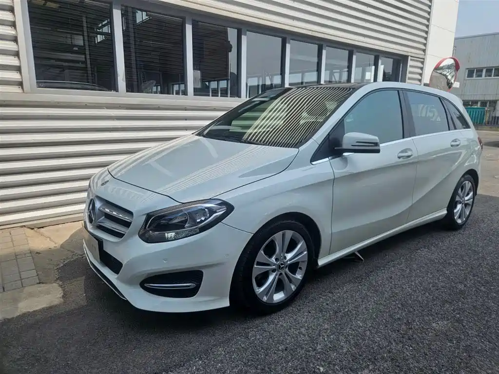 Mercedes-Benz B-Class 2019 B 200 Dynamic