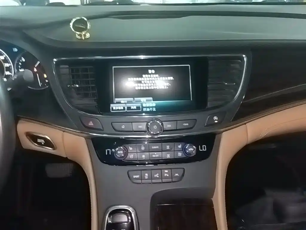 Buick LaCrosse 2016 20T Luxury фото 13