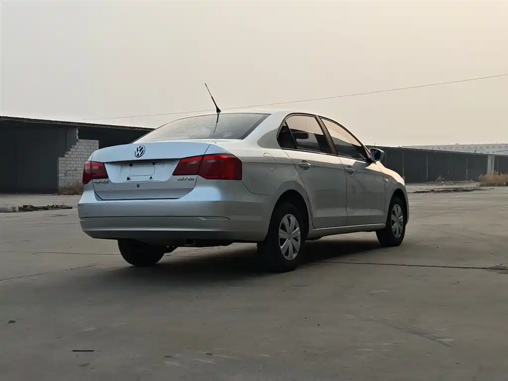 Volkswagen Jetta 2015 Value Edition 1.6L Manual Fashion фото 5
