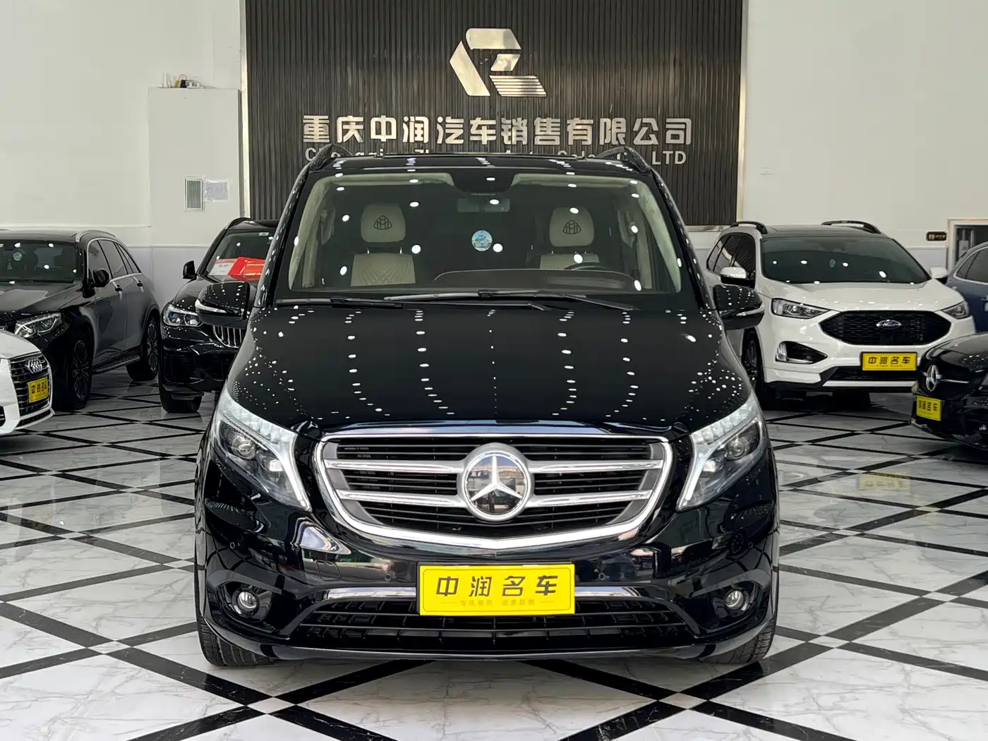 Mercedes-Benz Vito 2018 2.0T Business Edition China VI фото 24