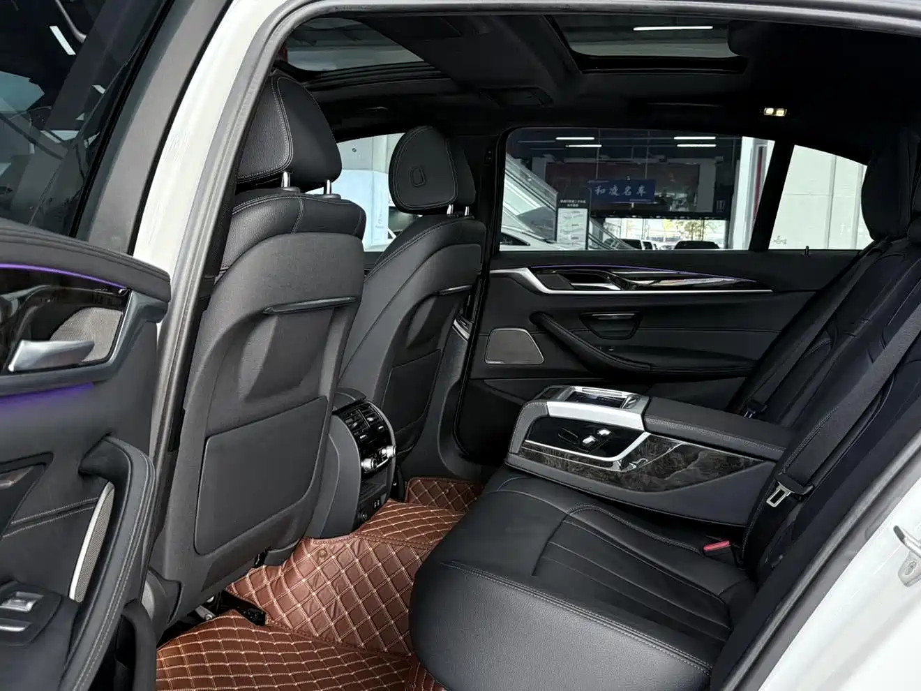 BMW 5 Series 2020 530Li Exclusive M Sport Package фото 14
