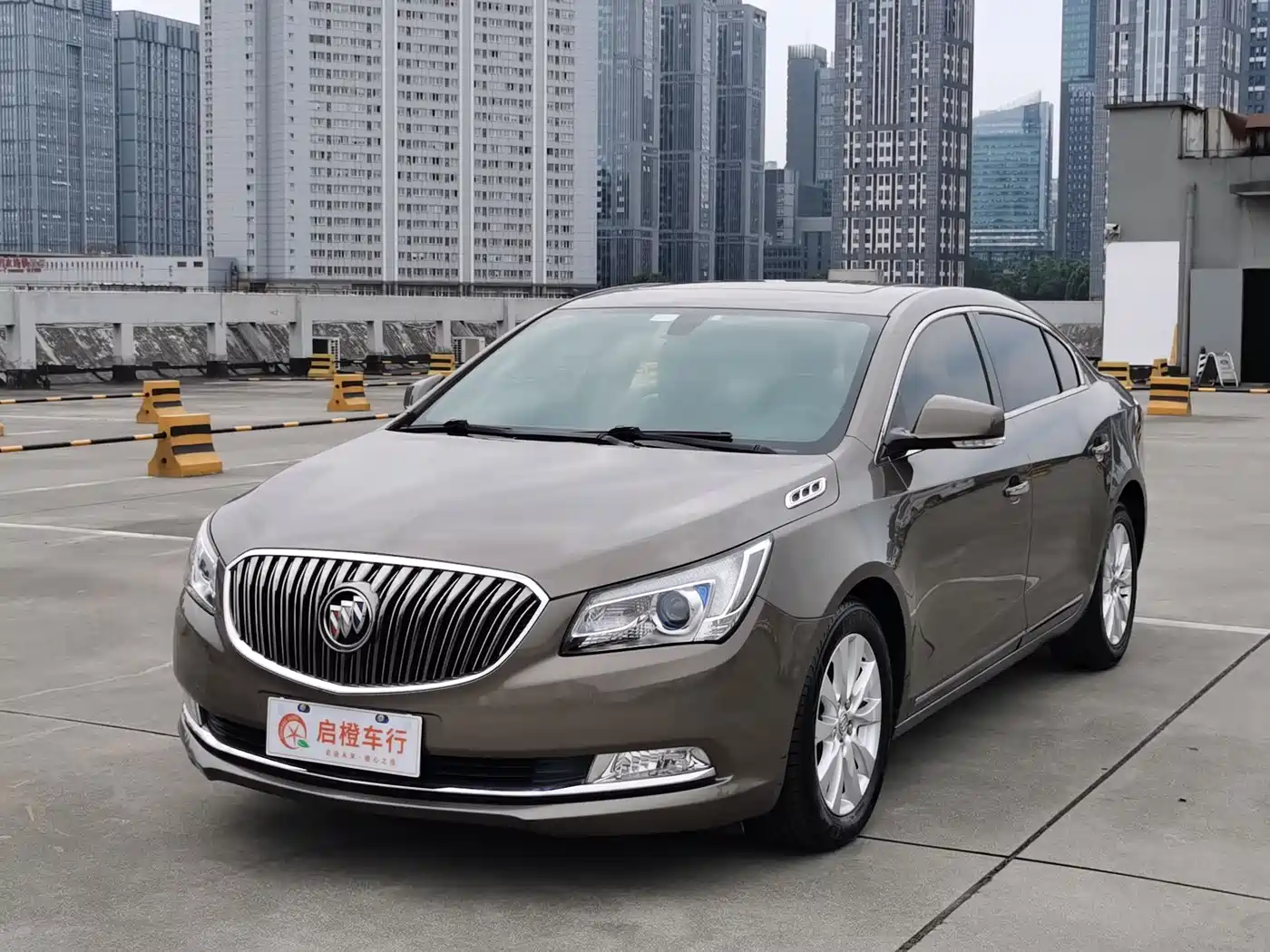 Buick LaCrosse 2013 2.4L SIDI Leading Comfort