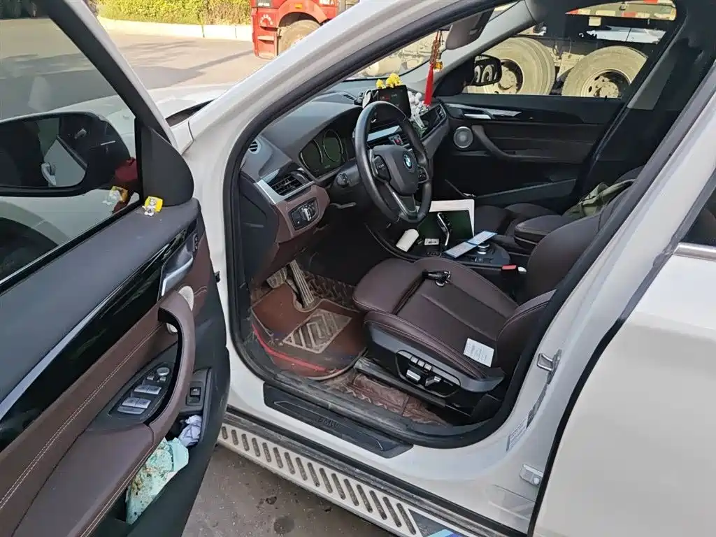 BMW X1 2022 sDrive20Li Fashion фото 13