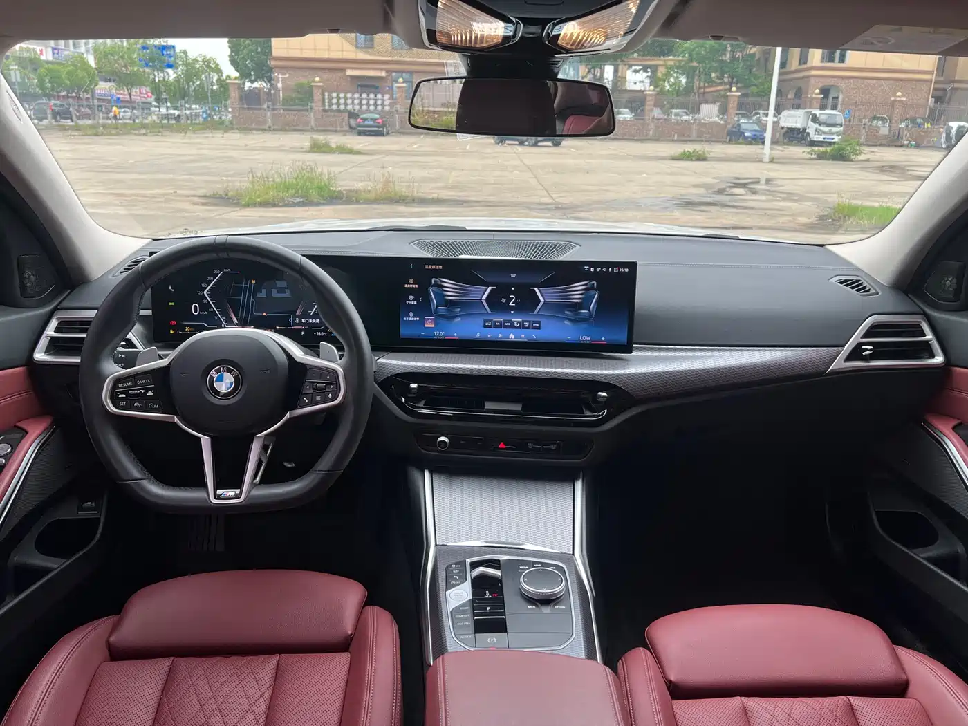 BMW 3 Series 2025 330Li M Sport Night Edition фото 5