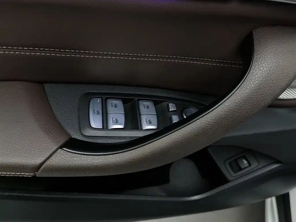 BMW X1 2021 sDrive20Li Exclusive фото 9