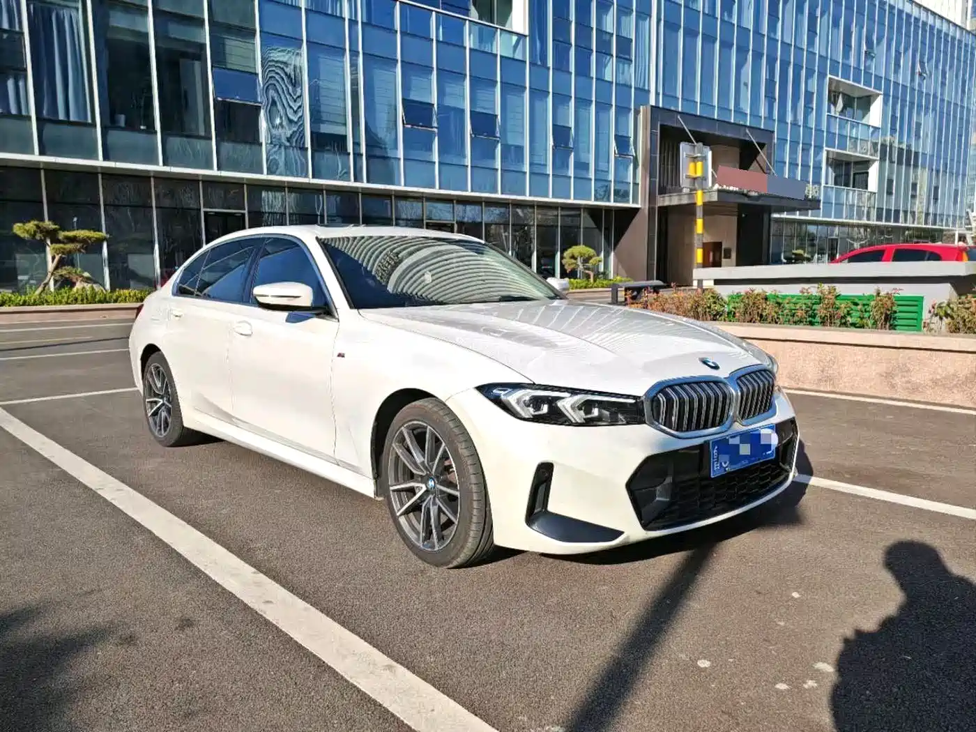BMW 3 Series 2023 320Li M Sport Package фото 3