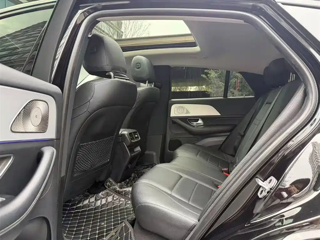 Mercedes-Benz GLE Coupe 2020 GLE 350 4MATIC Coupe SUV Luxury фото 3