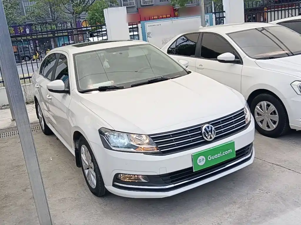 Фото 4 - Volkswagen Lavida