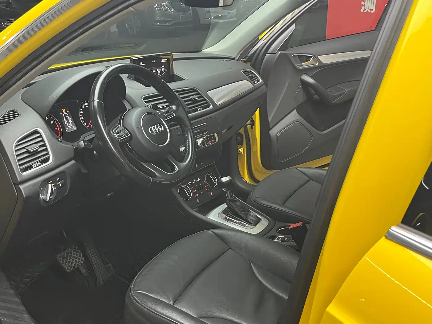 Audi Q3 2016 35 TFSI Style фото 13