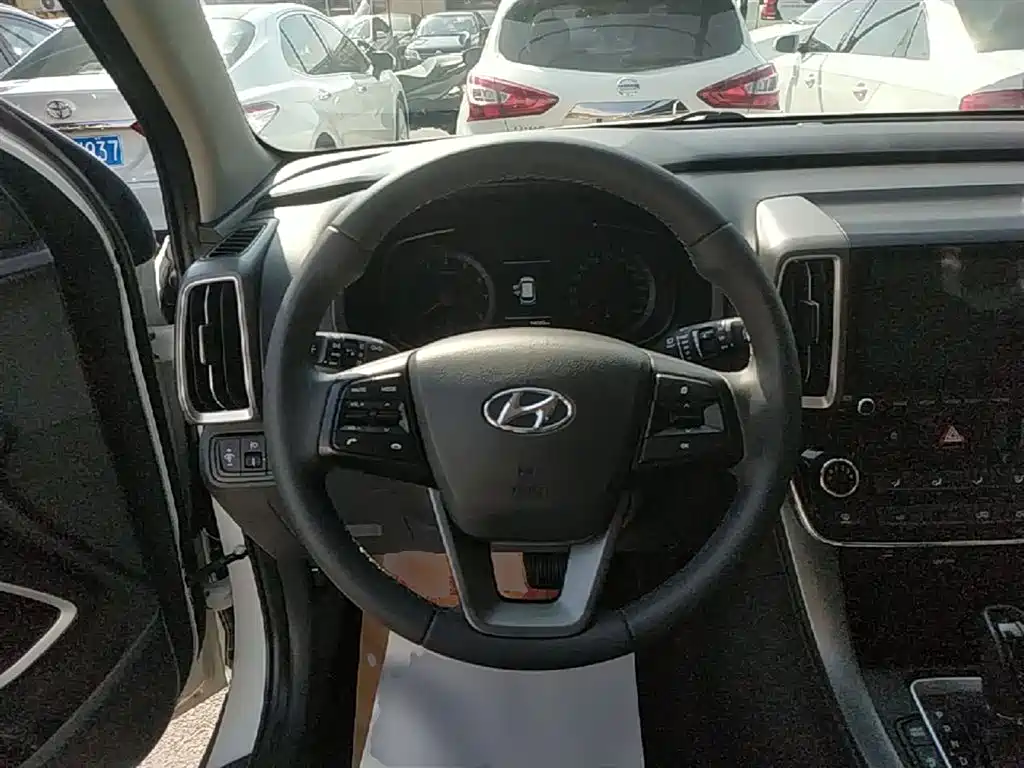 Hyundai Beijing Hyundai ix35 2019 2.0L Automatic 2WD Zhiyong·Enjoy China V фото 11