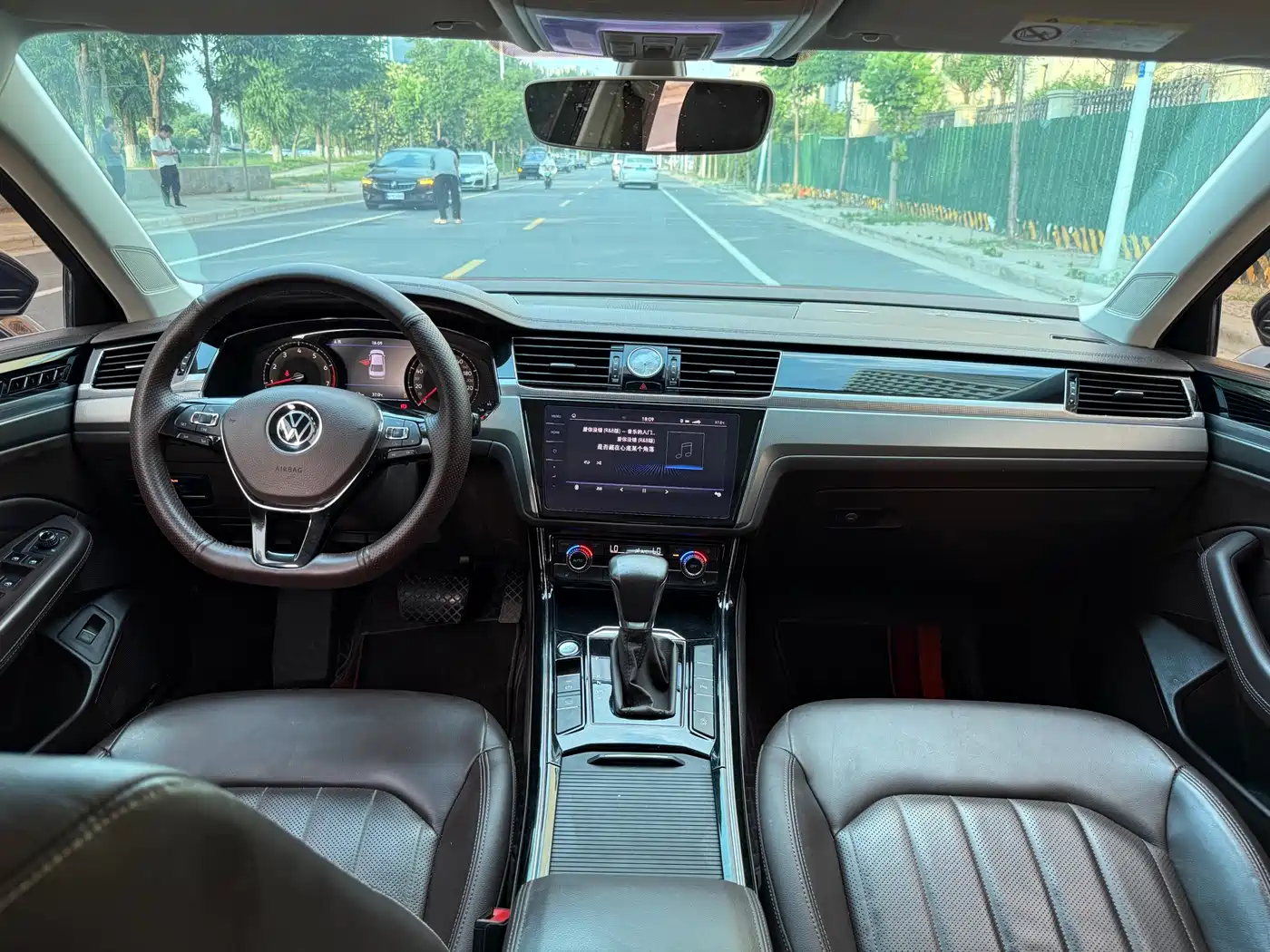 Volkswagen Phideon 2021 380TSI Luxury Edition фото 5