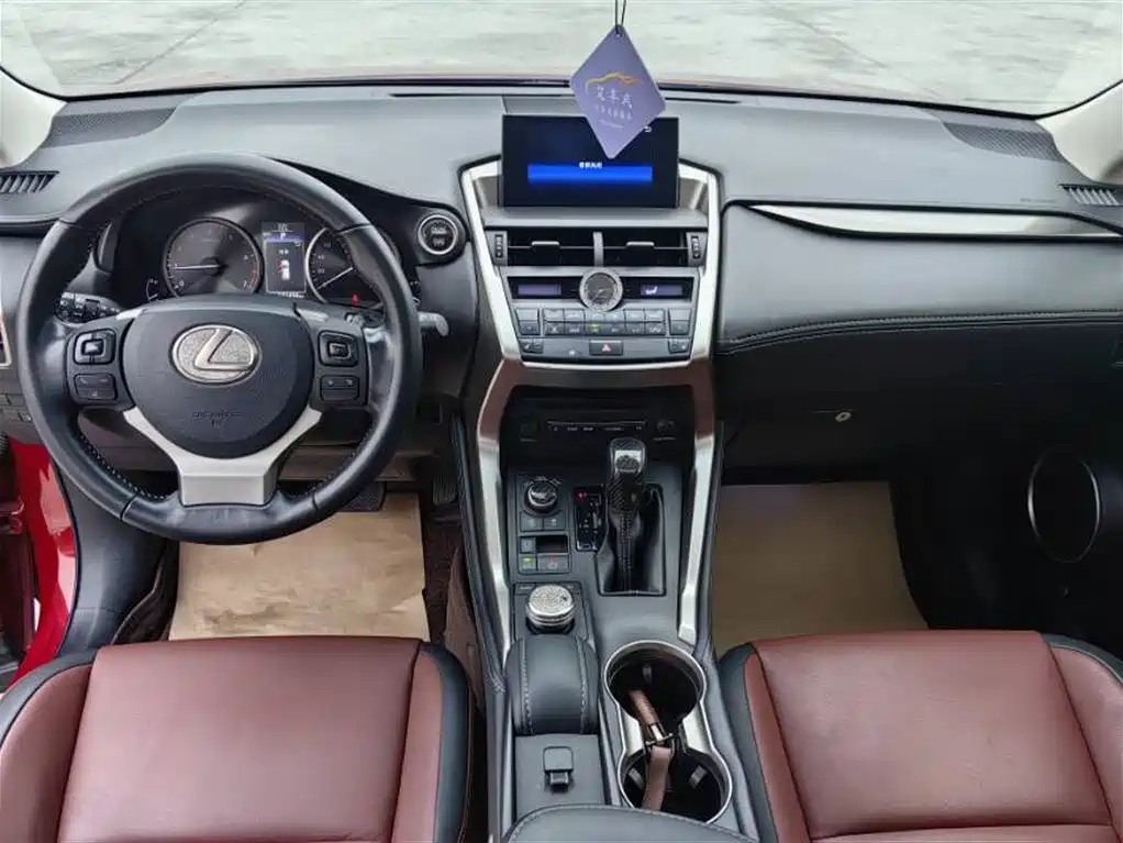 Lexus NX 2016 200 AWD F Sport фото 8