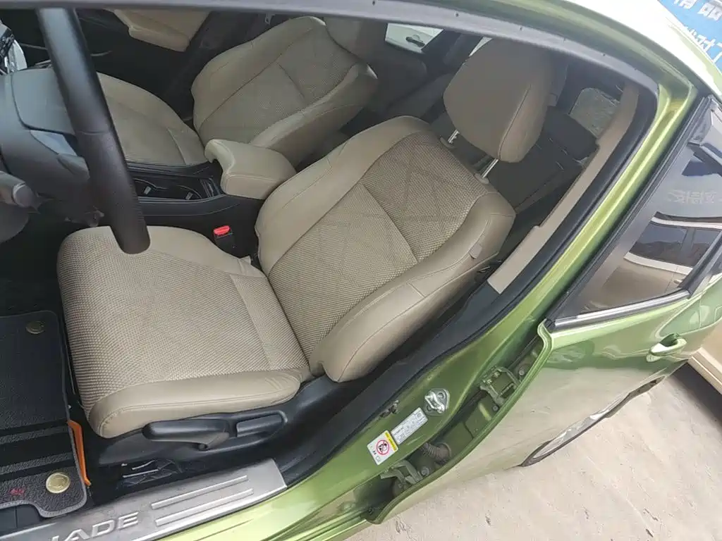 Honda Jade 2014 2013 1.8L Automatic Comfort Edition 5-seater