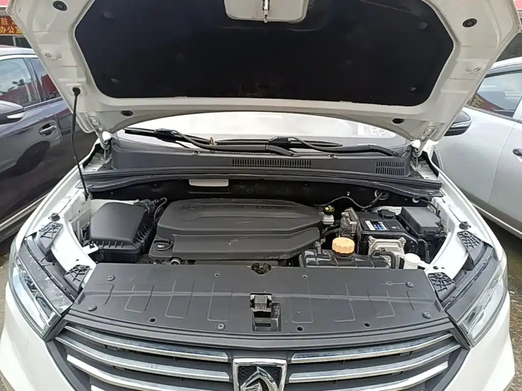 Baojun 360 2020 2019 1.5L CVT Elite (China VI)