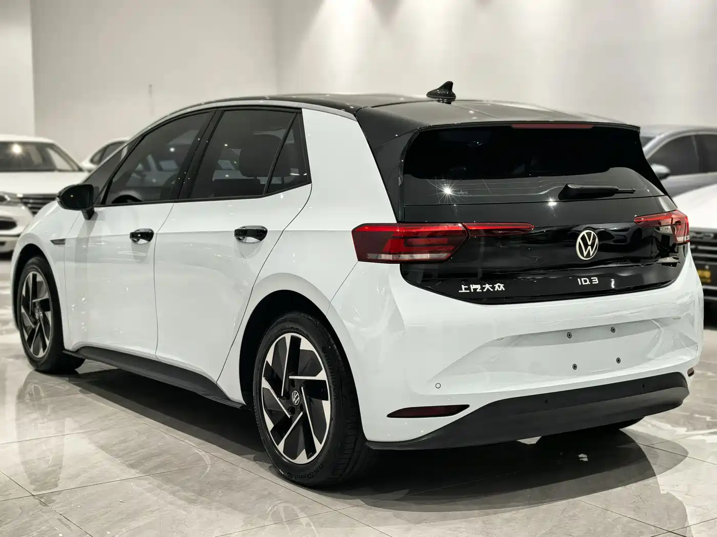 Volkswagen ID.3 2023 Pure Smart Edition фото 6