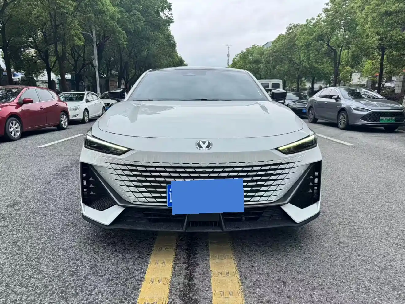 CHANGAN UNI-V