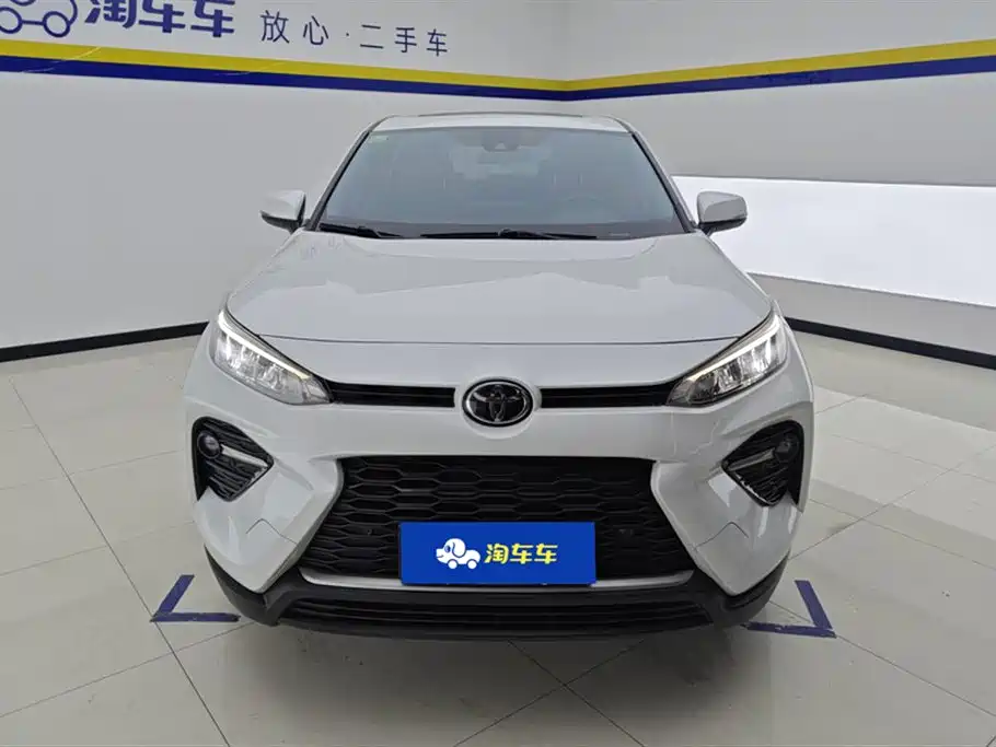 Toyota Wildlander 2022 2.0L CVT AWD Luxury Edition фото 2