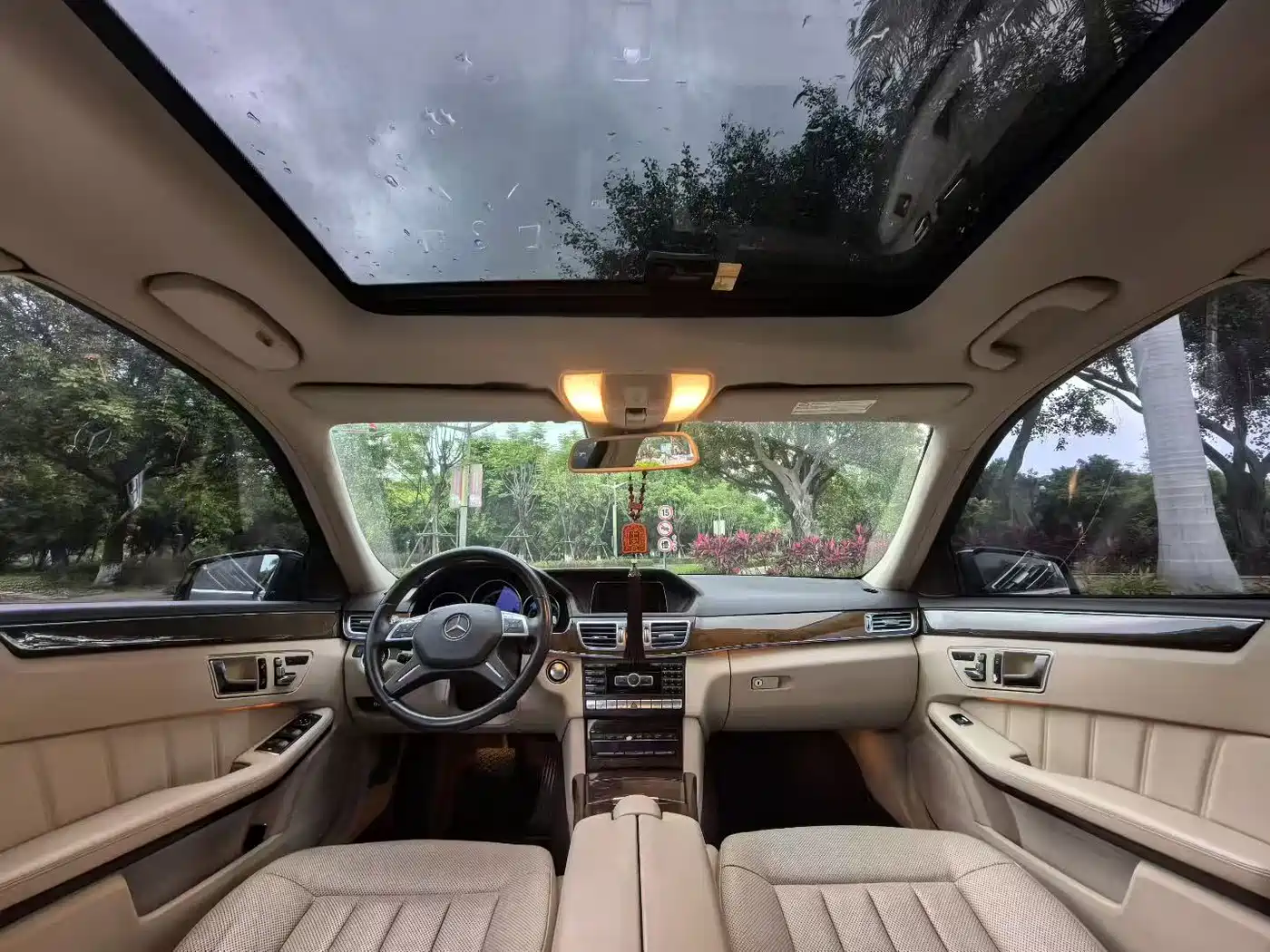 Mercedes-Benz E-Class 2014 E 300 L фото 5