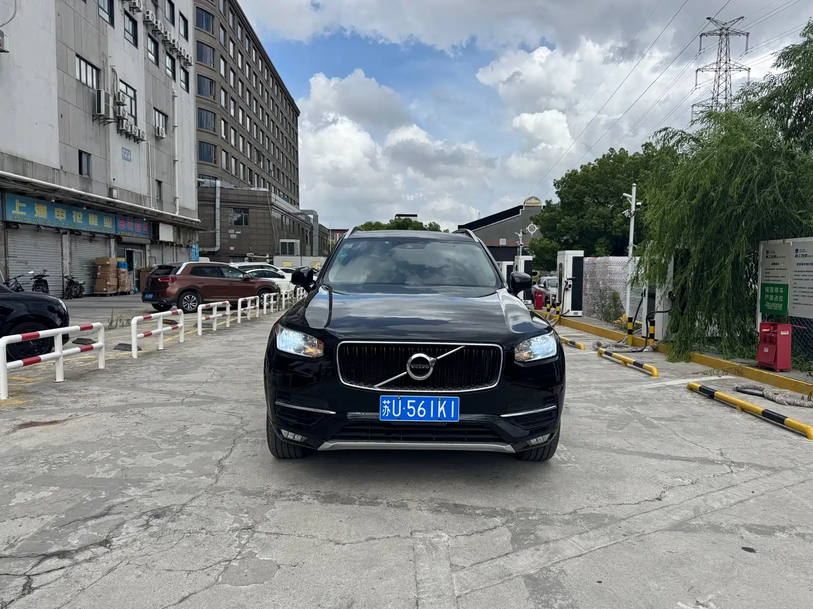 صورة 1 - Volvo XC90