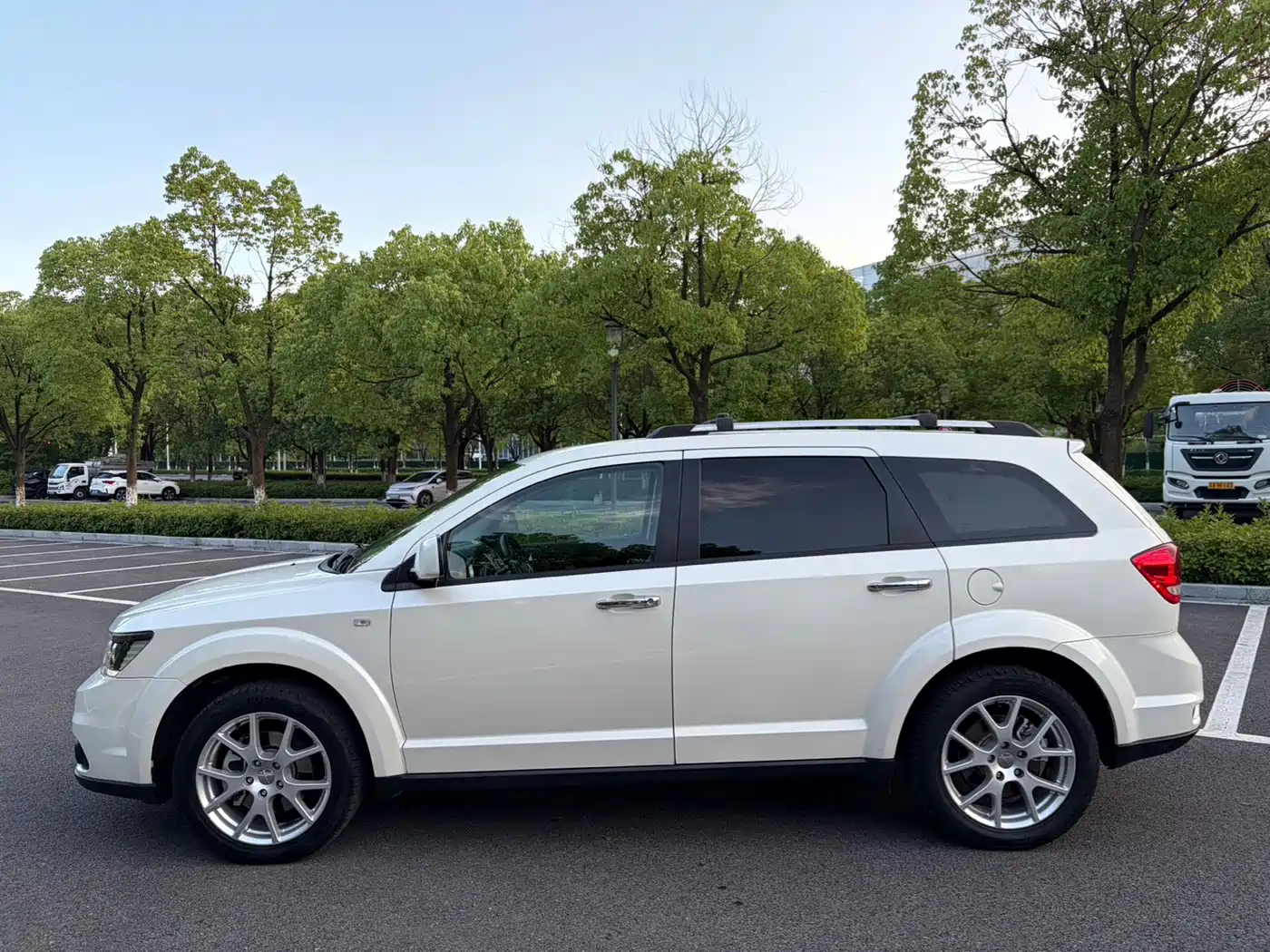 Dodge Journey 2016 2013 Model 2.4L 2WD Premium Edition