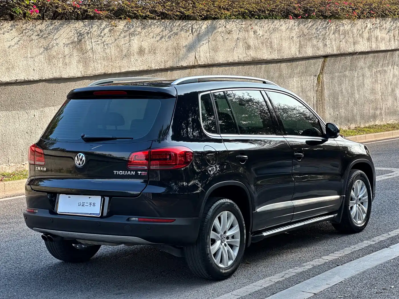 Volkswagen Tiguan 2015 1.8TSI Automatic 2WD Highline фото 6