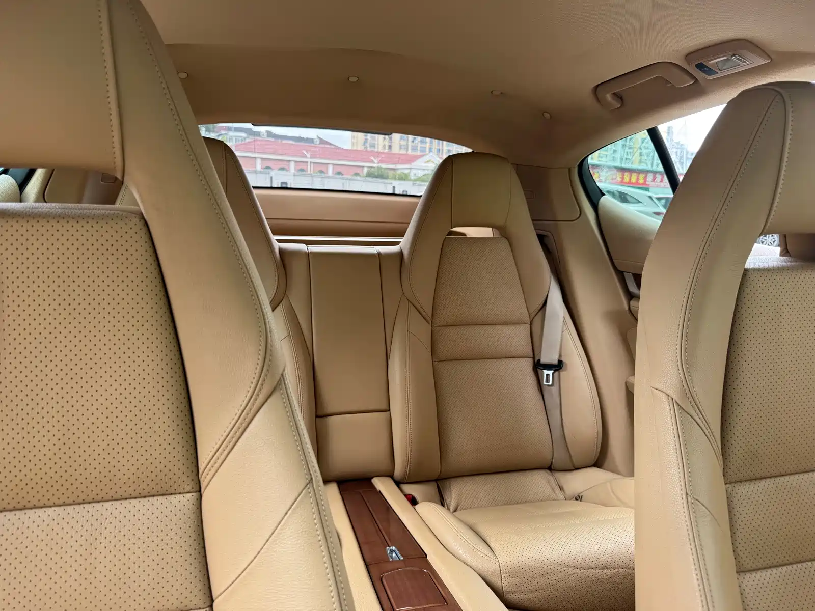 Photo 14 - Porsche Panamera