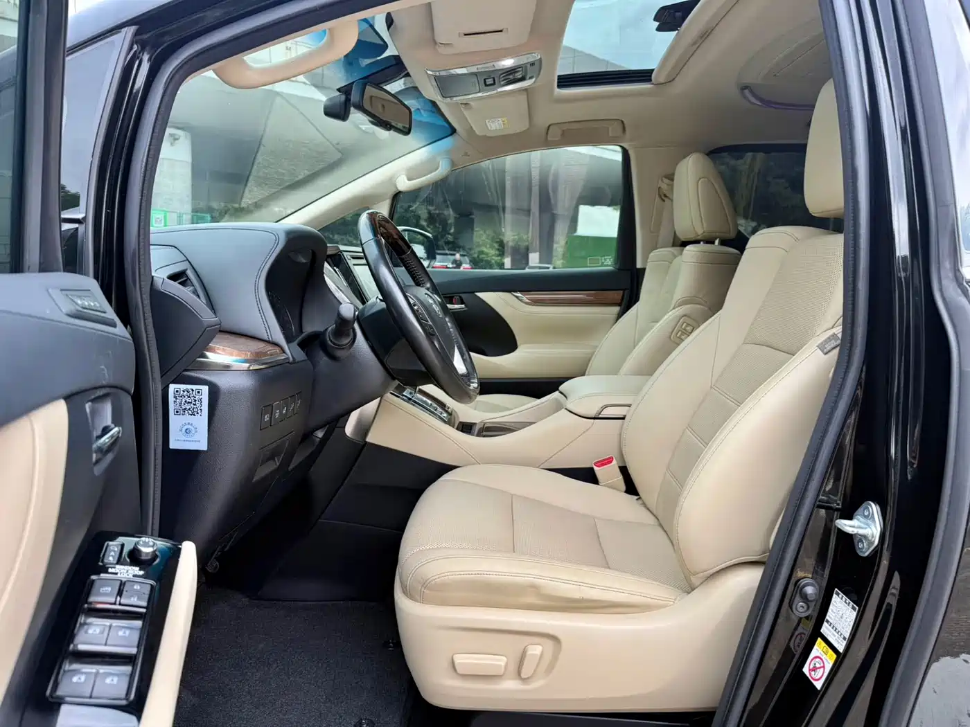 Toyota Alphard 2018 3.5L Premium фото 5