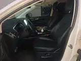 Фото 16 - Ford Edge